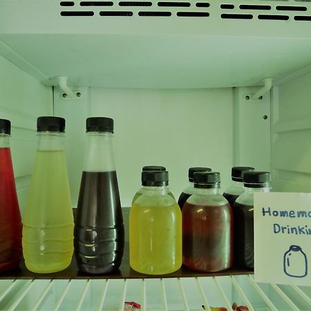 Cm City Hostel Чиангмай Екстериор снимка