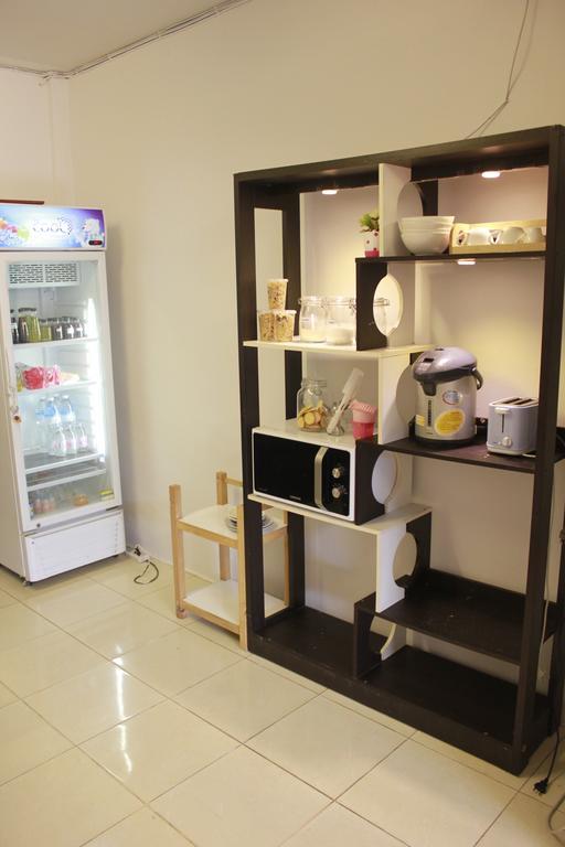 Cm City Hostel Чиангмай Екстериор снимка