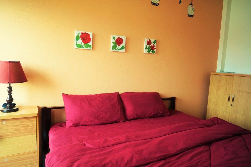 Cm City Hostel Чиангмай Екстериор снимка