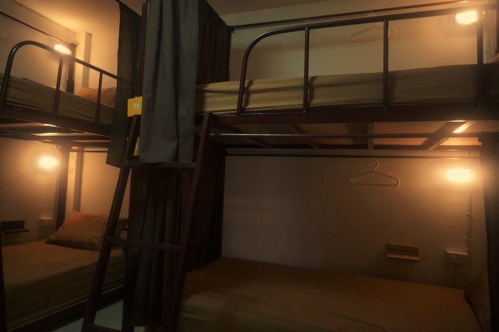 Cm City Hostel Чиангмай Екстериор снимка