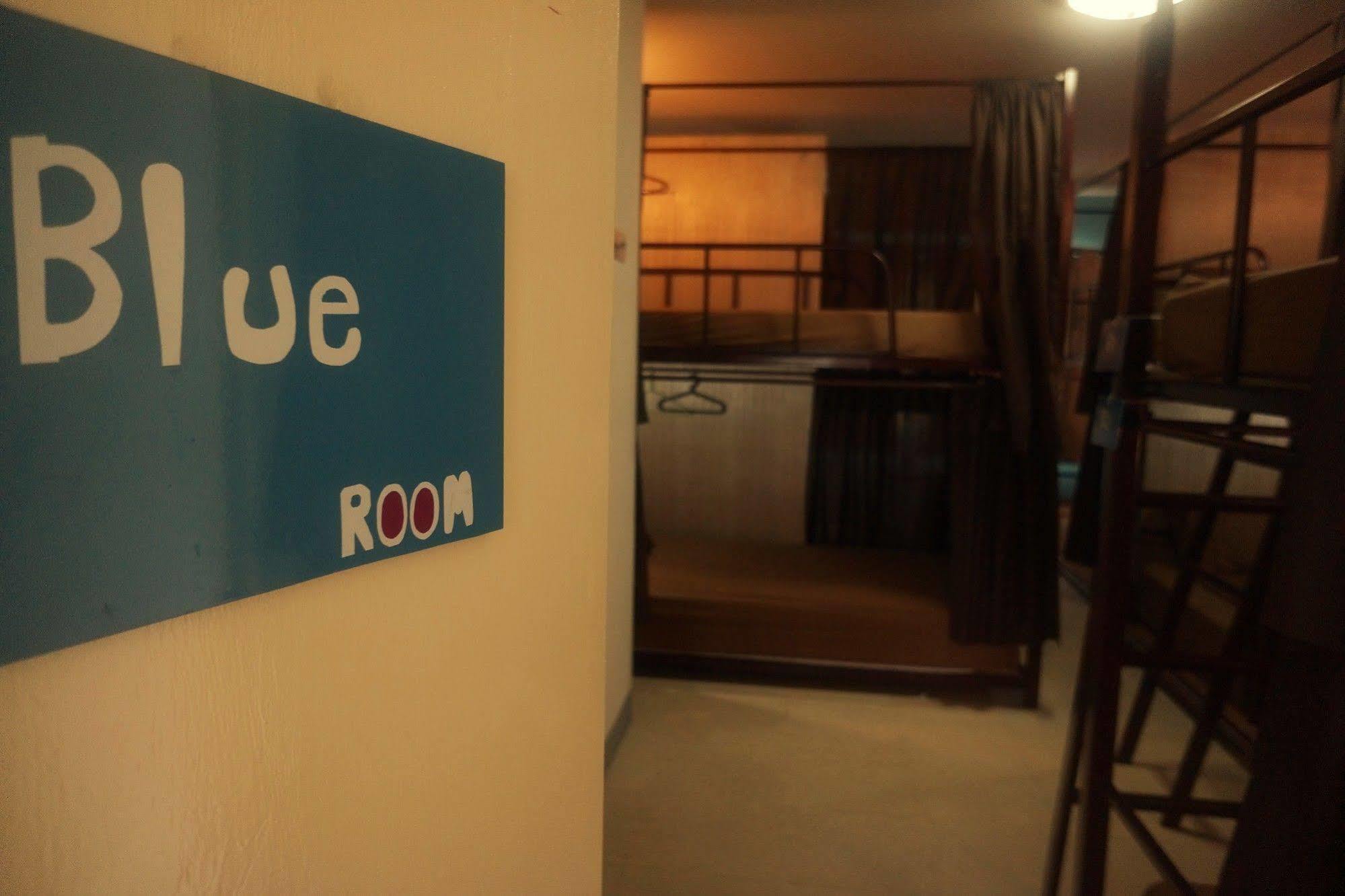 Cm City Hostel Чиангмай Екстериор снимка